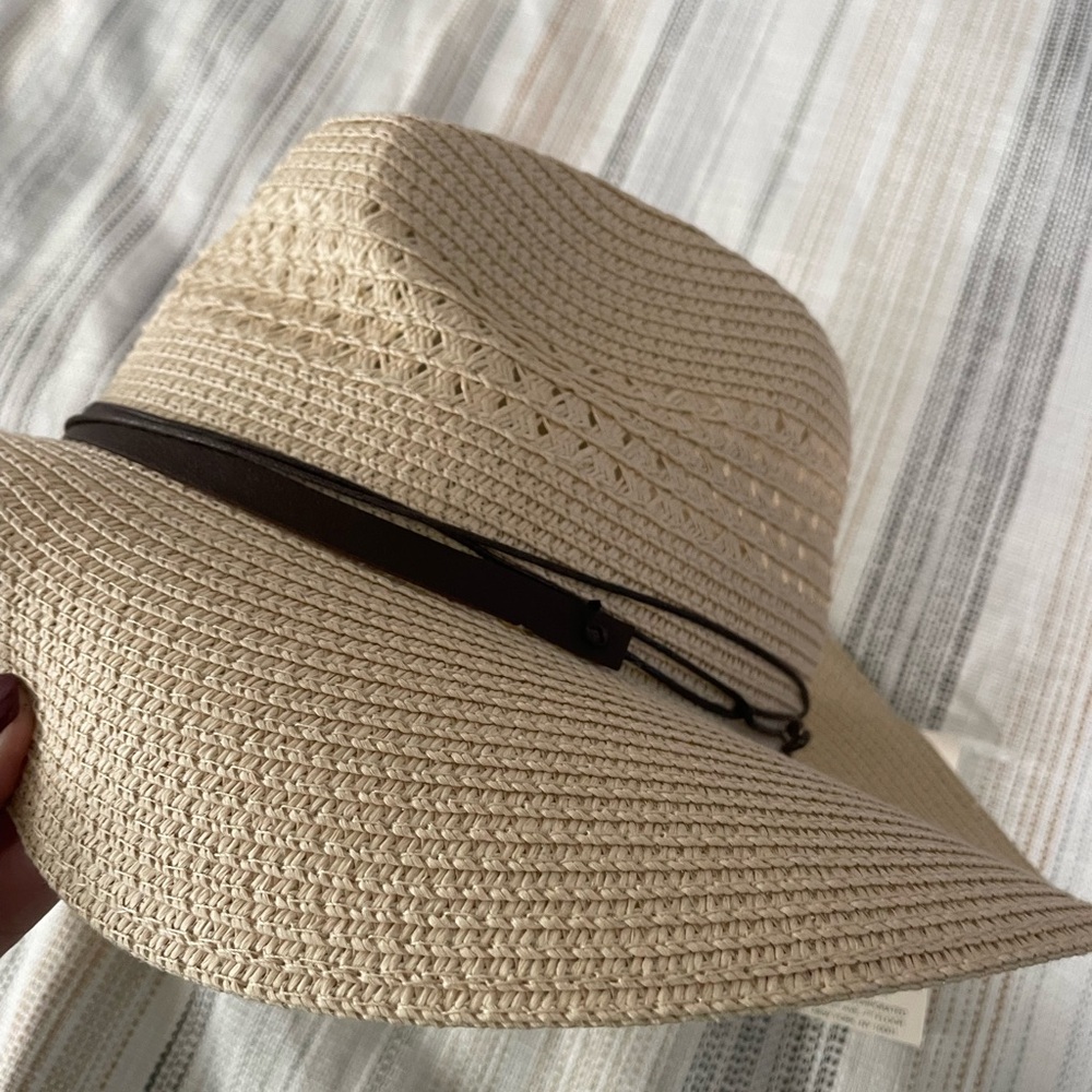Max Studio Cream and Brown Fedora Hat